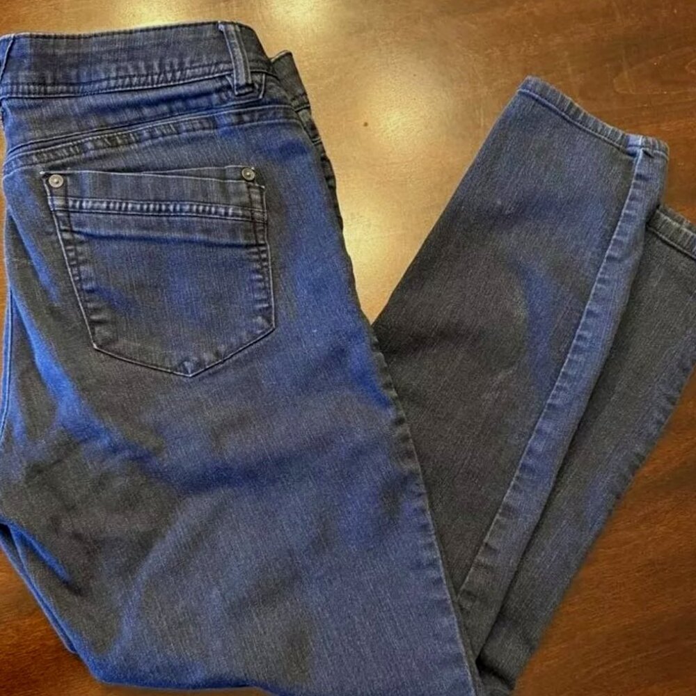 Democracy Straight Leg Jeans with Ab Technology – Size 10